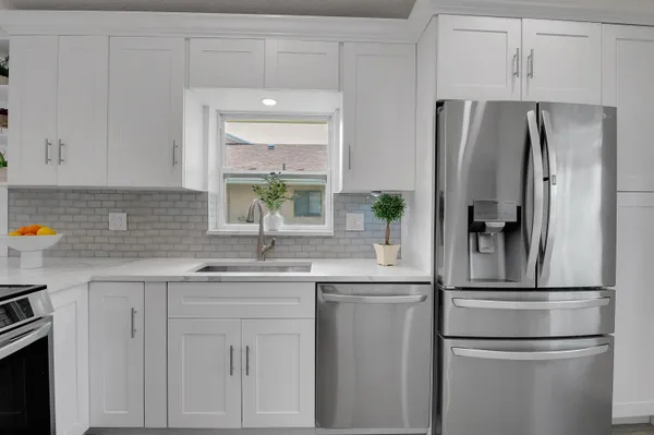 Property Slideshow image 3 of 42 | 8182 springtree rd, Boca Raton, FL, 33496
