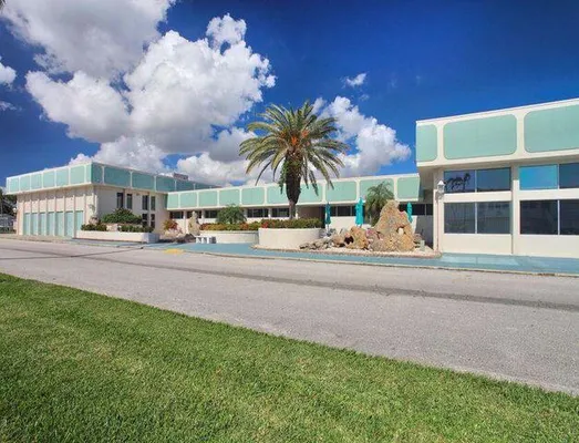 Property Slideshow image 2 of 16 | 600 w horizons w w 101, Boynton Beach, FL, 33435