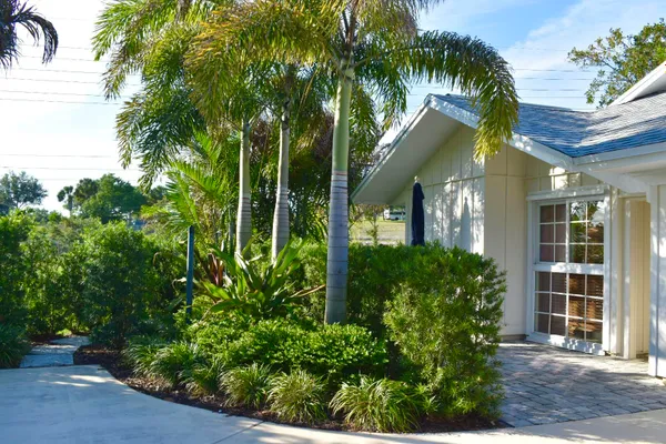 Property Slideshow image 3 of 35 | 12638 se cascades ct, Hobe Sound, FL, 33455