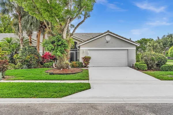 Property Slideshow image 2 of 50 | 8914 brittany lakes dr, Boynton Beach, FL, 33472