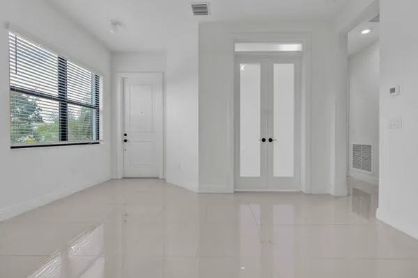 Property Slideshow image 3 of 31 | 5501 santa rosa ln, Westlake, FL, 33470