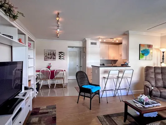 Property Slideshow image 3 of 38 | 638 snug harbor dr e6, Boynton Beach, FL, 33435