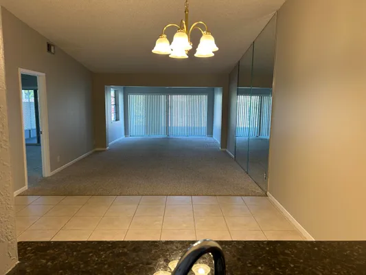 Property Slideshow image 3 of 17 | 4210 lucerne villas ln, Lake Worth, FL, 33467