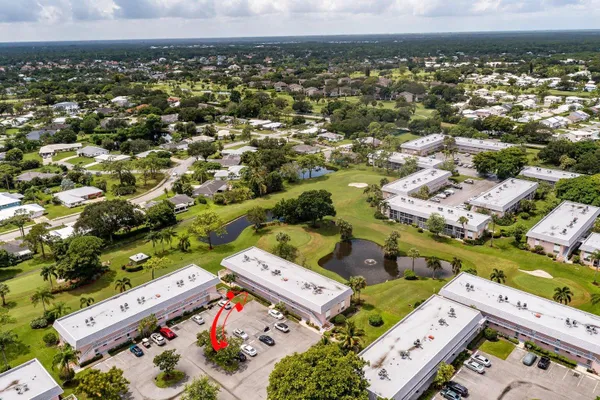 Property Slideshow image 3 of 32 | 18081 se country club dr 132, Jupiter, FL, 33469