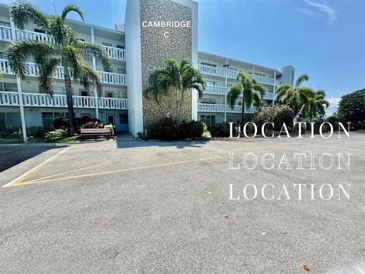 Property Slideshow image 3 of 33 | 3058 cambridge, Deerfield Beach, FL, 33442