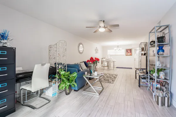 Property Slideshow image 2 of 50 | 8911 s hollybrook blvd 306, Pembroke Pines, FL, 33025