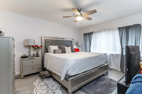 Property Slideshow image 3 of 50 | 8911 s hollybrook blvd 306, Pembroke Pines, FL, 33025