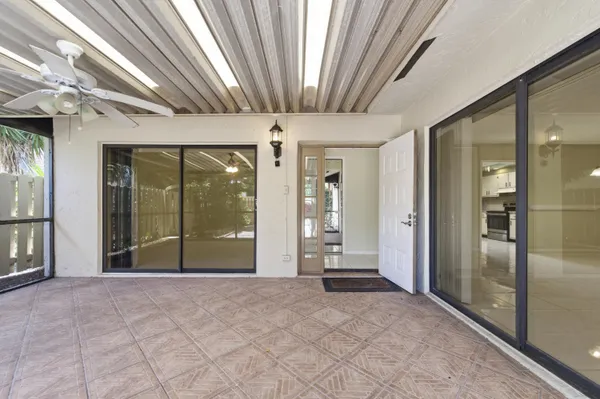 Property Slideshow image 2 of 30 | 729 nw 29th ave d, Delray Beach, FL, 33445