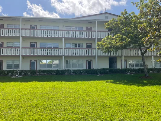 Property Slideshow image 2 of 10 | 189 preston, Boca Raton, FL, 33434