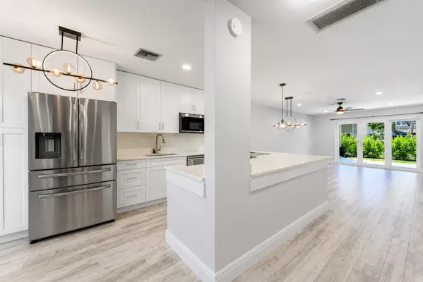Property Slideshow image 3 of 28 | 13788 via flora b, Delray Beach, FL, 33484