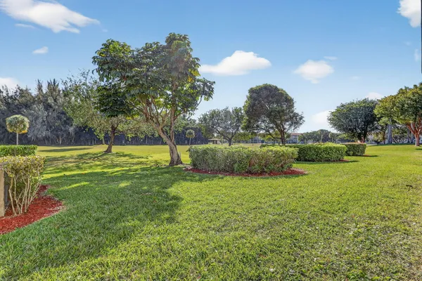 Property Slideshow image 2 of 29 | 12500 sw 6th st 110n, Pembroke Pines, FL, 33027