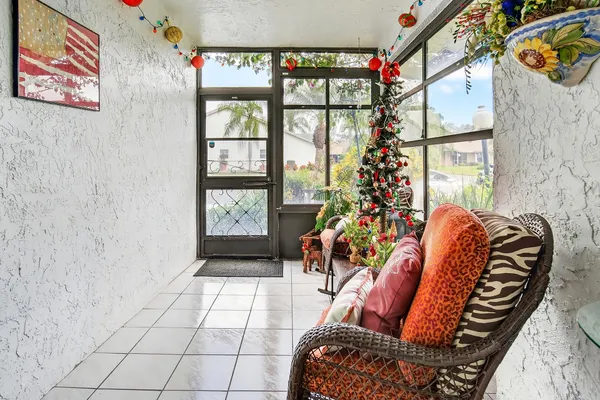 Property Slideshow image 3 of 30 | 3862 dafilee cir, West Palm Beach, FL, 33417