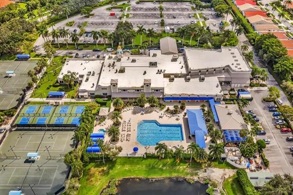 Property Slideshow image 2 of 99 | 9589 shadybrook dr 201, Boynton Beach, FL, 33437