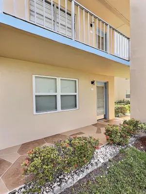 Property Slideshow image 3 of 25 | 199 e burgundy e, Delray Beach, FL, 33484