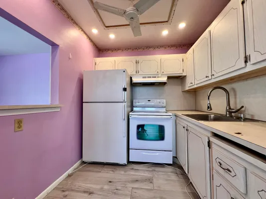 Property Slideshow image 3 of 15 | 140 norwich f f, West Palm Beach, FL, 33417