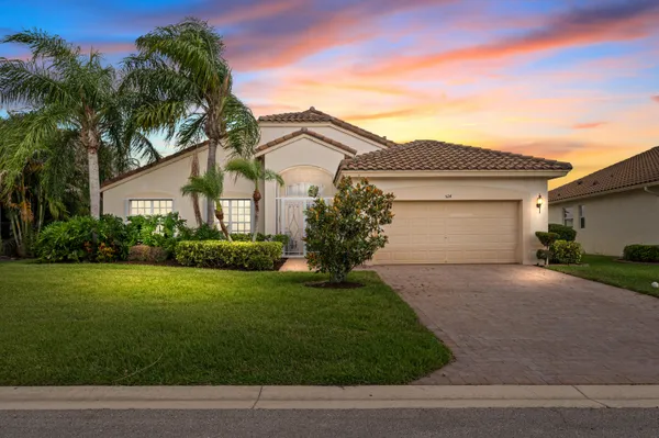 Property Slideshow image 3 of 70 | 524 nw blue lake dr, Port St. Lucie, FL, 34986