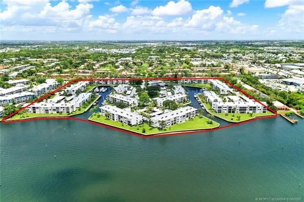 Property Slideshow image 2 of 58 | 1950 sw palm city rd 14-305, Stuart, FL, 34994
