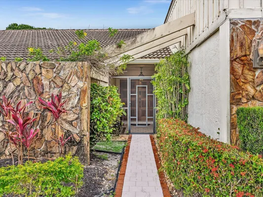 Property Slideshow image 3 of 44 | 5302 piping rock dr, Boynton Beach, FL, 33437