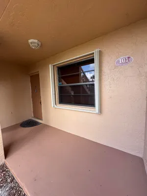 Property Slideshow image 3 of 45 | 130 lake nancy dr 101, West Palm Beach, FL, 33411