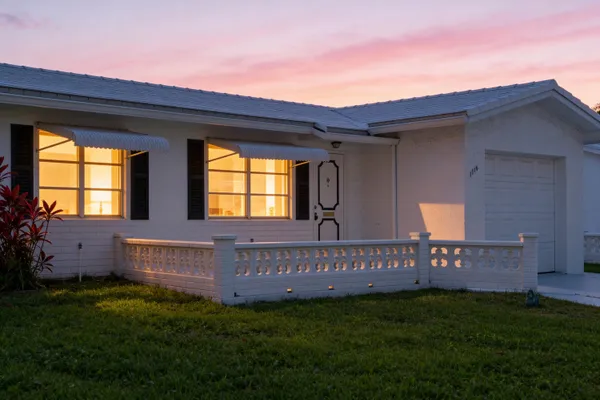 Property Slideshow image 2 of 46 | 1714 sw 19th dr, Boynton Beach, FL, 33426