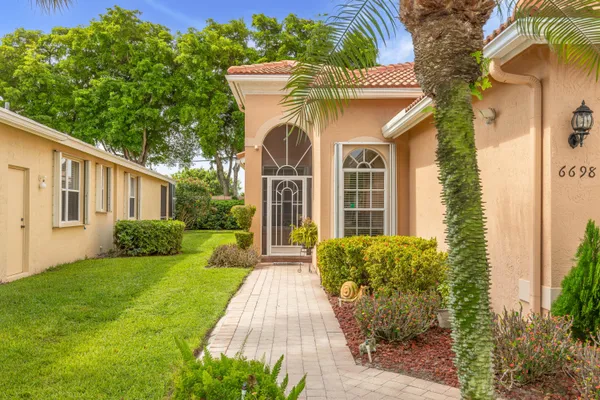 Property Slideshow image 3 of 50 | 6698 vía roma, Delray Beach, FL, 33446