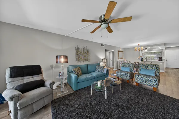 Property Slideshow image 3 of 57 | 3004 portofino isle m1, Coconut Creek, FL, 33066