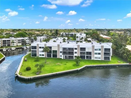 Property Slideshow image 3 of 54 | 1950 sw palm city rd, Stuart, FL, 34994
