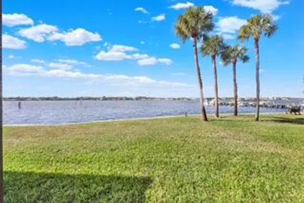 Property Slideshow image 3 of 51 | 1950 sw palm city rd 8106, Stuart, FL, 34994