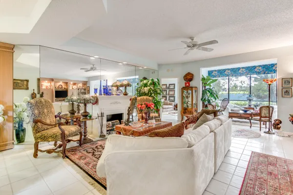 Property Slideshow image 3 of 39 | 11706 briarwood cir 1, Boynton Beach, FL, 33437