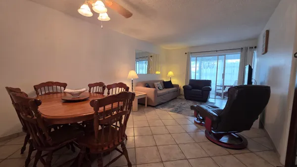 Property Slideshow image 3 of 24 | 2900 nw 46th ave 213, Lauderdale Lakes, FL, 33313