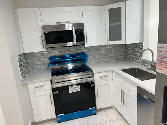 Property Slideshow image 2 of 41 | 24 abbey ln 204, Delray Beach, FL, 33446
