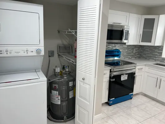Property Slideshow image 3 of 41 | 24 abbey ln 204, Delray Beach, FL, 33446