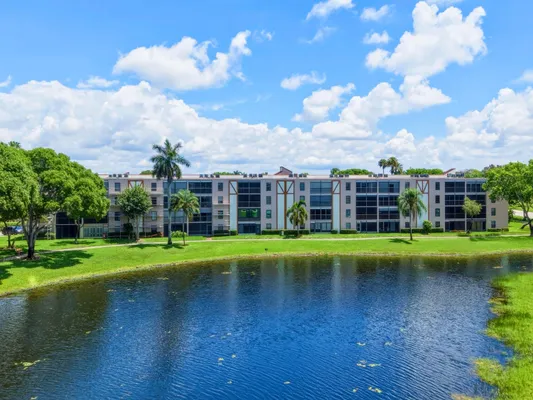 Property Slideshow image 2 of 59 | 7280 amberly ln 201, Delray Beach, FL, 33446