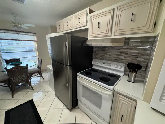 Property Slideshow image 3 of 31 | 13731 flora pl c, Delray Beach, FL, 33484