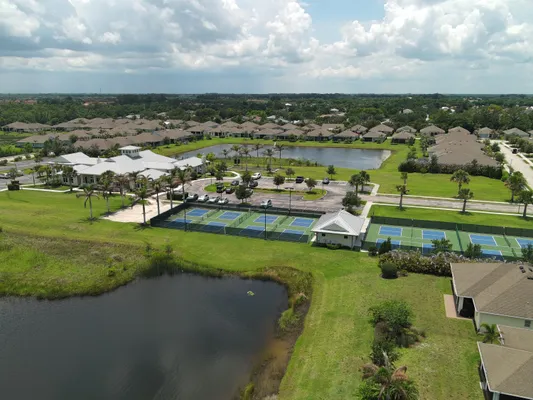 Property Slideshow image 3 of 62 | 5932 spicewood ln, Vero Beach, FL, 32966