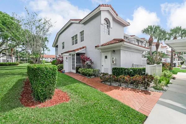 Property Slideshow image 2 of 61 | 7384 lake meadow way 201, Boynton Beach, FL, 33437