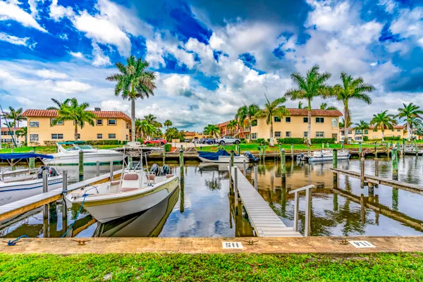 Property Slideshow image 2 of 34 | 2600 s kanner hwy t9, Stuart, FL, 34994