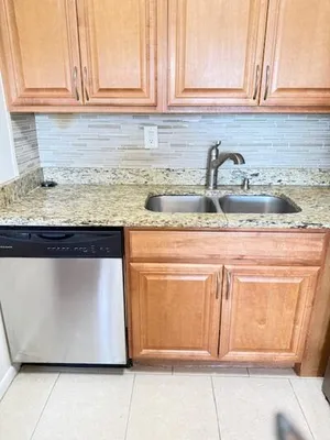 Property Slideshow image 3 of 11 | 186 norwich 186, West Palm Beach, FL, 33417