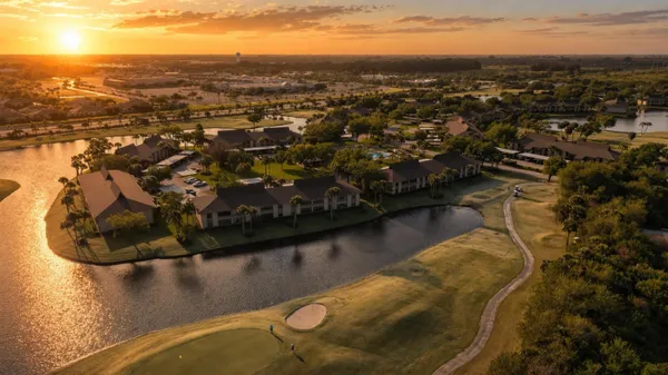 Property Slideshow image 3 of 56 | 29 plantation dr 202, Vero Beach, FL, 32966