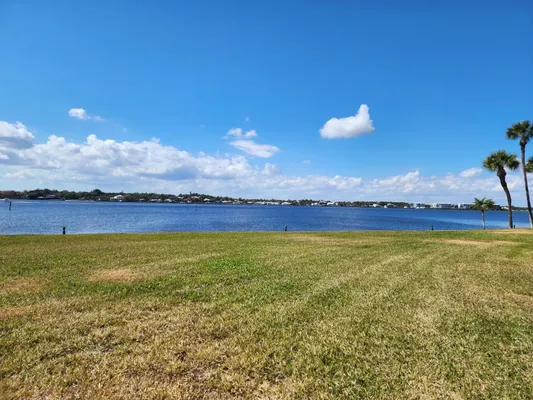 Property Slideshow image 2 of 32 | 1950 sw palm city rd 13-102, Stuart, FL, 34994