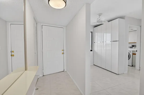 Property Slideshow image 2 of 40 | 7370 s oriole blvd 802, Delray Beach, FL, 33446