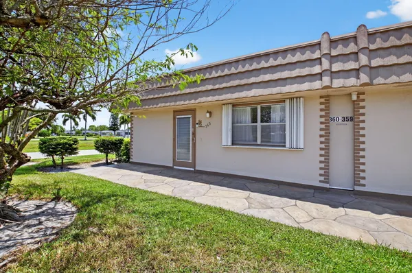 Property Slideshow image 2 of 30 | 360 seville i i, Delray Beach, FL, 33446