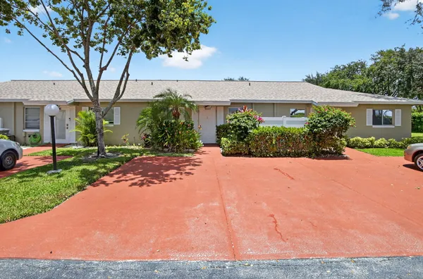 Property Slideshow image 2 of 52 | 8583 overset ln c, Boca Raton, FL, 33496