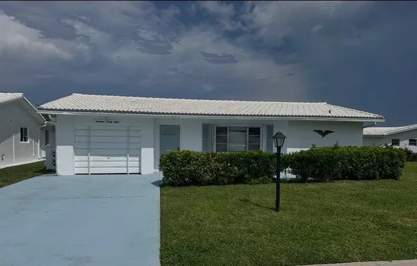 Property Slideshow image 2 of 6 | 1998 campanelli blvd, Boynton Beach, FL, 33426