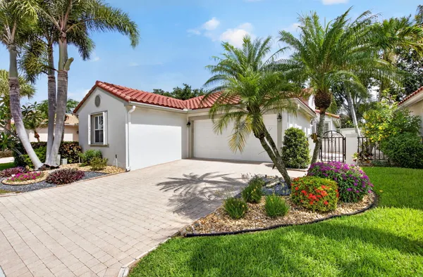 Property Slideshow image 3 of 107 | 7275 whitfield ave, Boynton Beach, FL, 33437