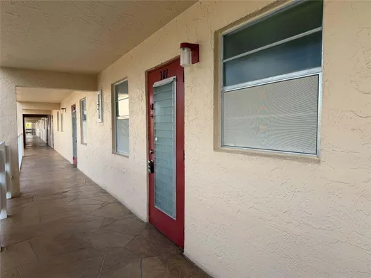 Property Slideshow image 3 of 23 | 1015 country club dr 307, Margate, FL, 33063
