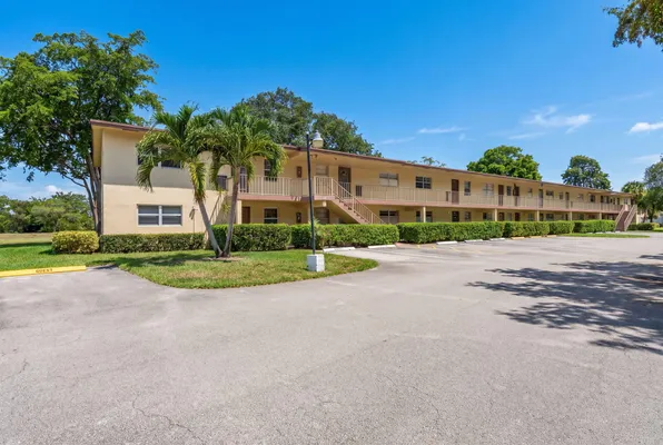 Property Slideshow image 3 of 32 | 7310 nw 1st st 102, Margate, FL, 33063