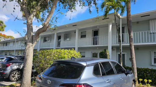 Property Slideshow image 2 of 20 | 2620 sw 22nd ave 1004, Delray Beach, FL, 33445