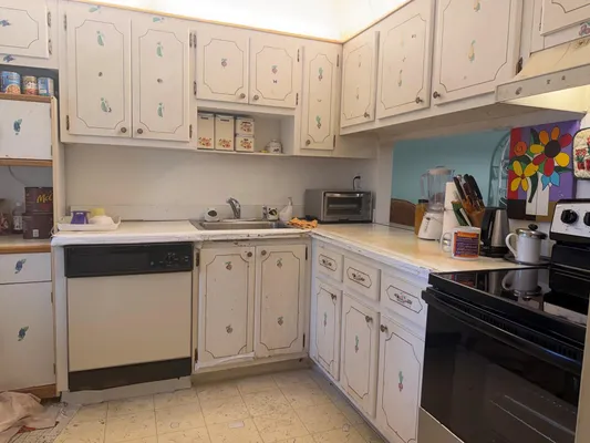 Property Slideshow image 2 of 9 | 2687 n garden dr dr 103, Lake Worth, FL, 33461