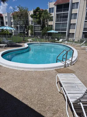 Property Slideshow image 3 of 6 | 3531 inverrary dr h406, Lauderhill, FL, 33319